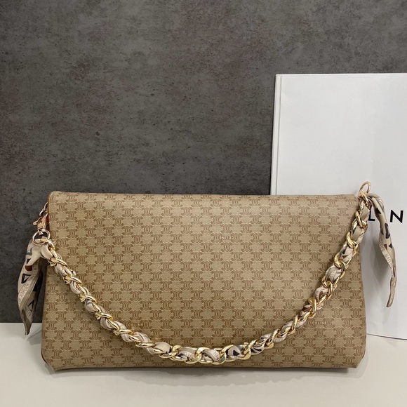 CÉLINE VINTAGE MACADAM CANVAS FLAP SHOULDER BAG WITH CHAIN STRAP - Picture 2 of 9